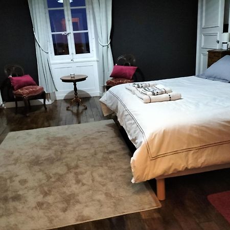 Chateau Le Puybelliard Bed and Breakfast Chantonnay Esterno foto